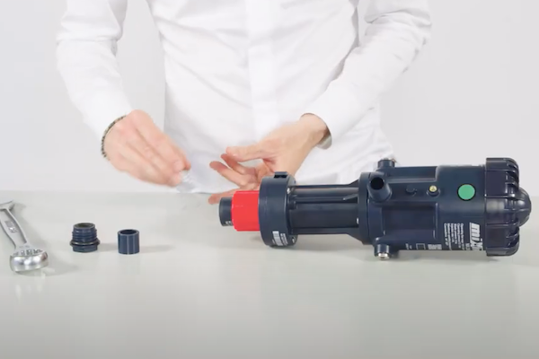 Video Tutorial Maintenance of Mixtron Dosing Pumps 1-10%